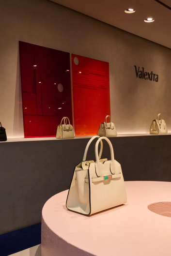 Fotoservizio/SS 2025/DESIGN/EVENTO/VALEXTRA/DP2/15