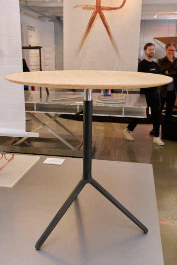 Fotoservizio/SS 2025/DESIGN/EVENTO/10 CORSO COMO/DP2/54