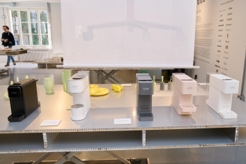 Fotoservizio/SS 2025/DESIGN/EVENTO/10 CORSO COMO/DP2/72