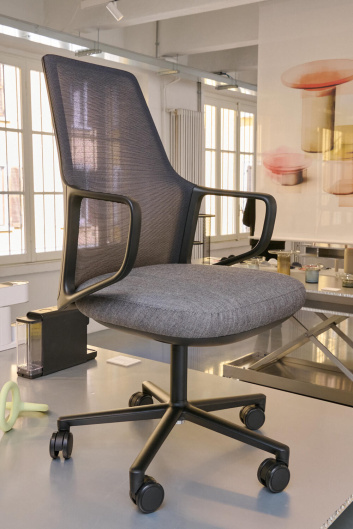 Fotoservizio/SS 2025/DESIGN/EVENTO/10 CORSO COMO/DP2/74