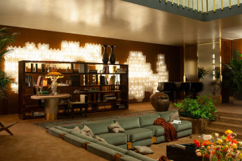 Fotoservizio/SS 2025/DESIGN/EVENTO/LORO PIANA/DP2/4