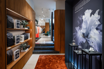 Fotoservizio/SS 2025/DESIGN/EVENTO/BRIONI/DP2/5