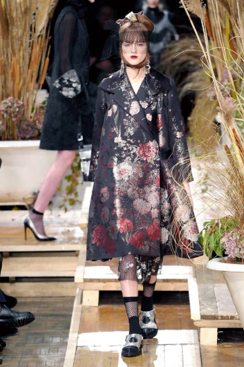 Fotoservizio/FW 2016-2017/WOMEN/ANTONIO MARRAS/DP2/7