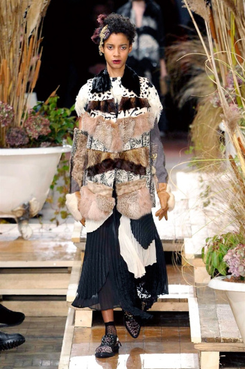 Fotoservizio/FW 2016-2017/WOMEN/ANTONIO MARRAS/DP2/12