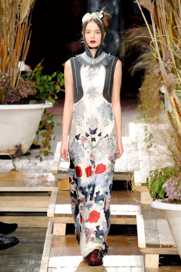 Fotoservizio/FW 2016-2017/WOMEN/ANTONIO MARRAS/DP2/20