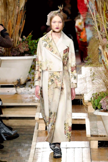 Fotoservizio/FW 2016-2017/WOMEN/ANTONIO MARRAS/DP2/17