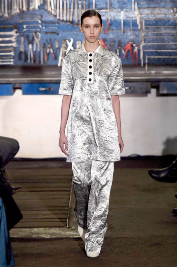 Fotoservizio/FW 2016-2017/WOMEN/ARTHUR ARBESSER/DP2/1