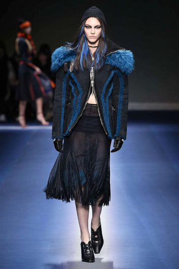 Fotoservizio/FW 2017-2018/WOMEN/VERSACE/DP2/1
