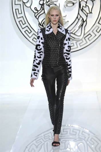 Fotoservizio/FW 2013-2014/WOMEN/VERSACE/DP1/27