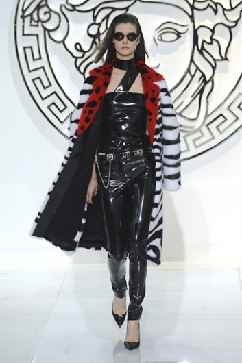 Fotoservizio/FW 2013-2014/WOMEN/VERSACE/DP1/31
