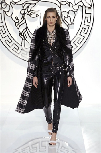 Fotoservizio/FW 2013-2014/WOMEN/VERSACE/DP1/1
